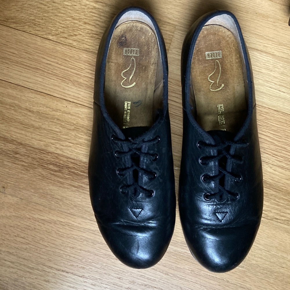 Bloch Women's Classic  tap shoes